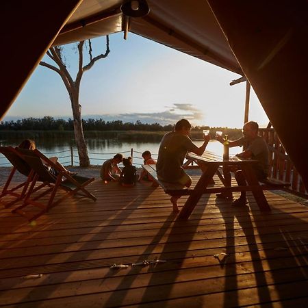 מלון קסטלו דה אמפוריאס Camping Nautic Almata Glamping מראה חיצוני תמונה